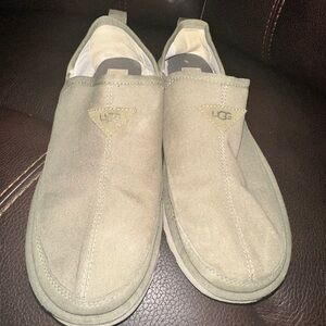 Ugg slippers